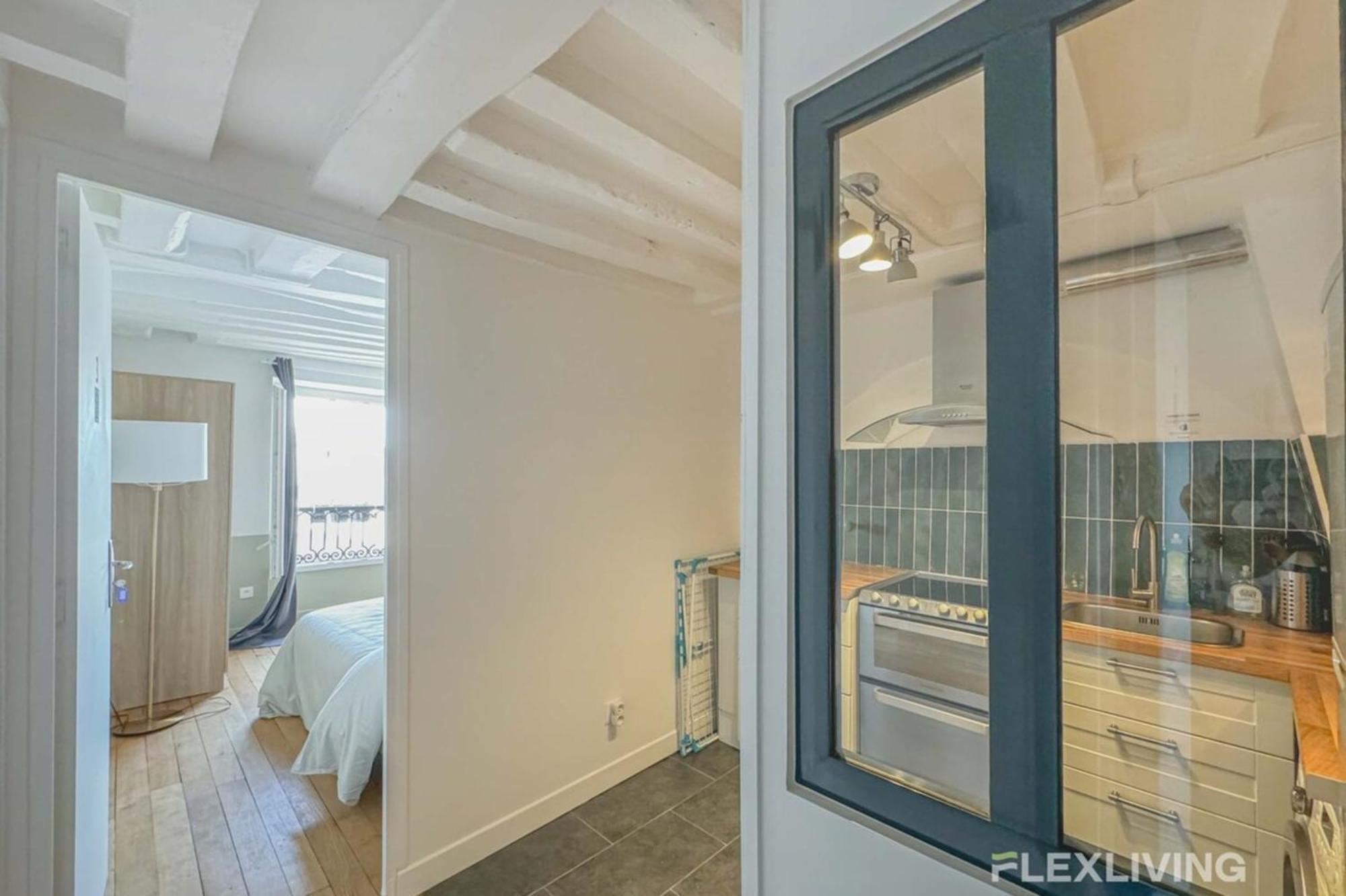 Flexliving - - Lune * Parijs